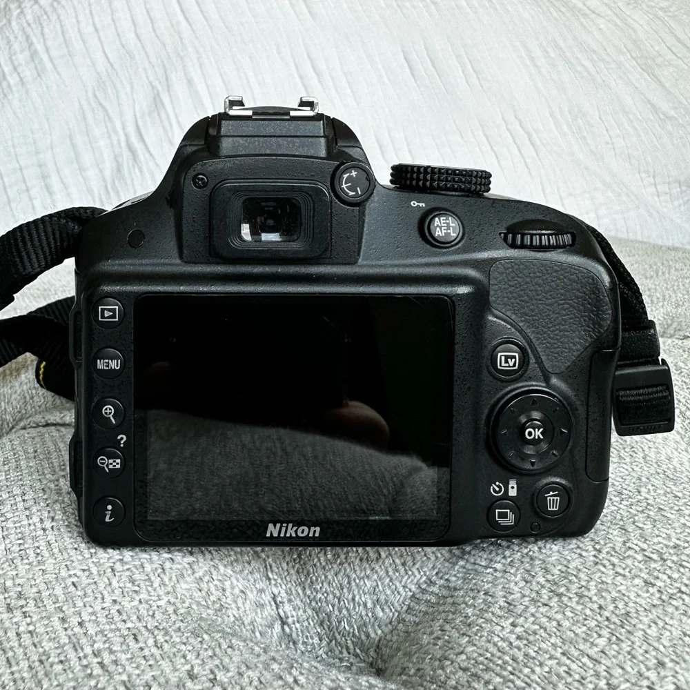 Nikon d3300 DSLR camera, 2 lenses, speed light flash and case-- all included